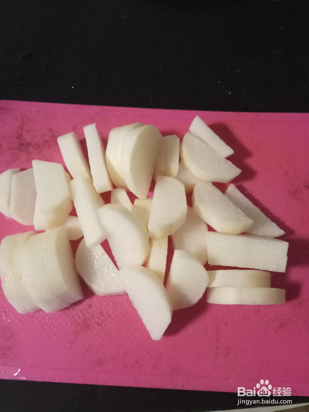 如何做美味的萝卜烧肉