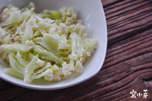 肉沫番茄奶酪烩花菜