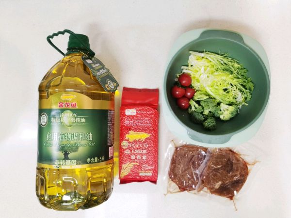 黑胡椒嫩煎牛排