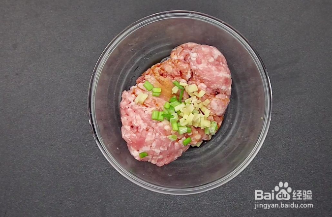 你做的炸酱面不好吃?因为炸酱这样做才正宗