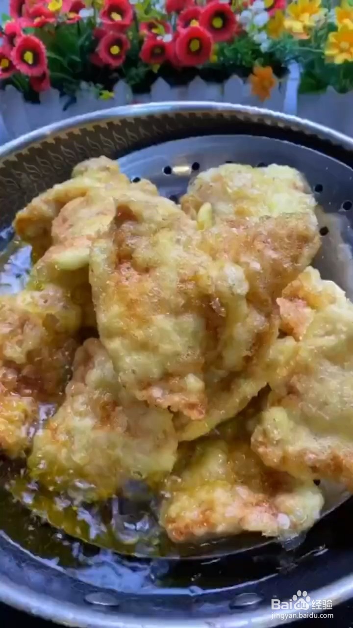 如何制作香菜炒锅包肉?