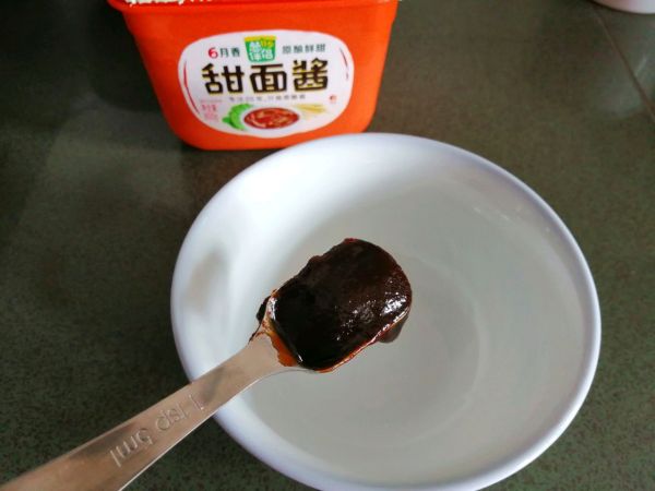 鸡蛋酱拌手擀面