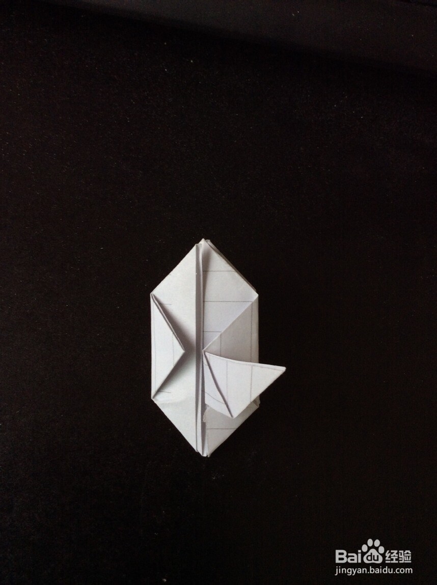 怎样折带翅膀的气球？