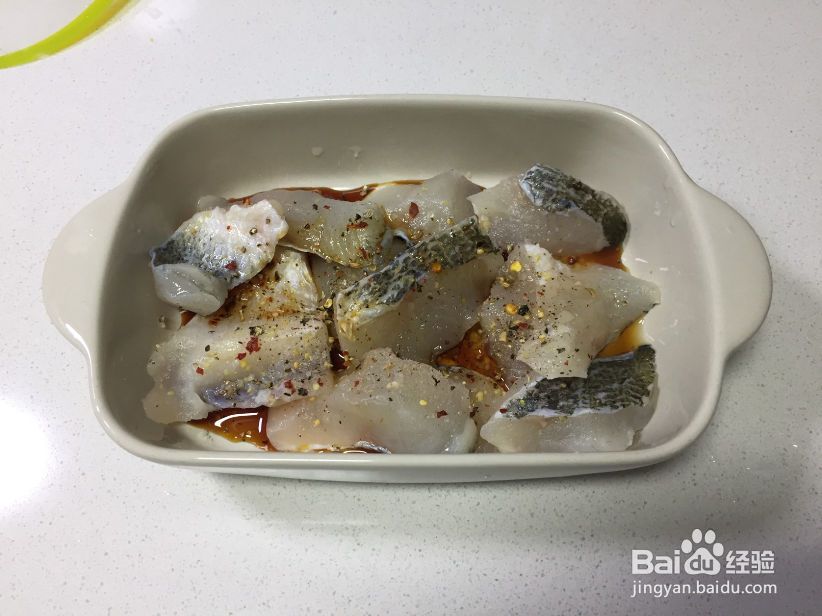 金针菇鲈鱼豆腐煲