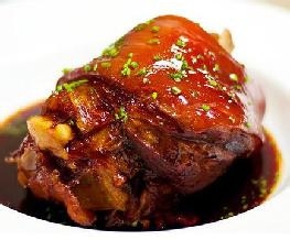 鹤壁老城区东坡冰糖肘子肉的做法