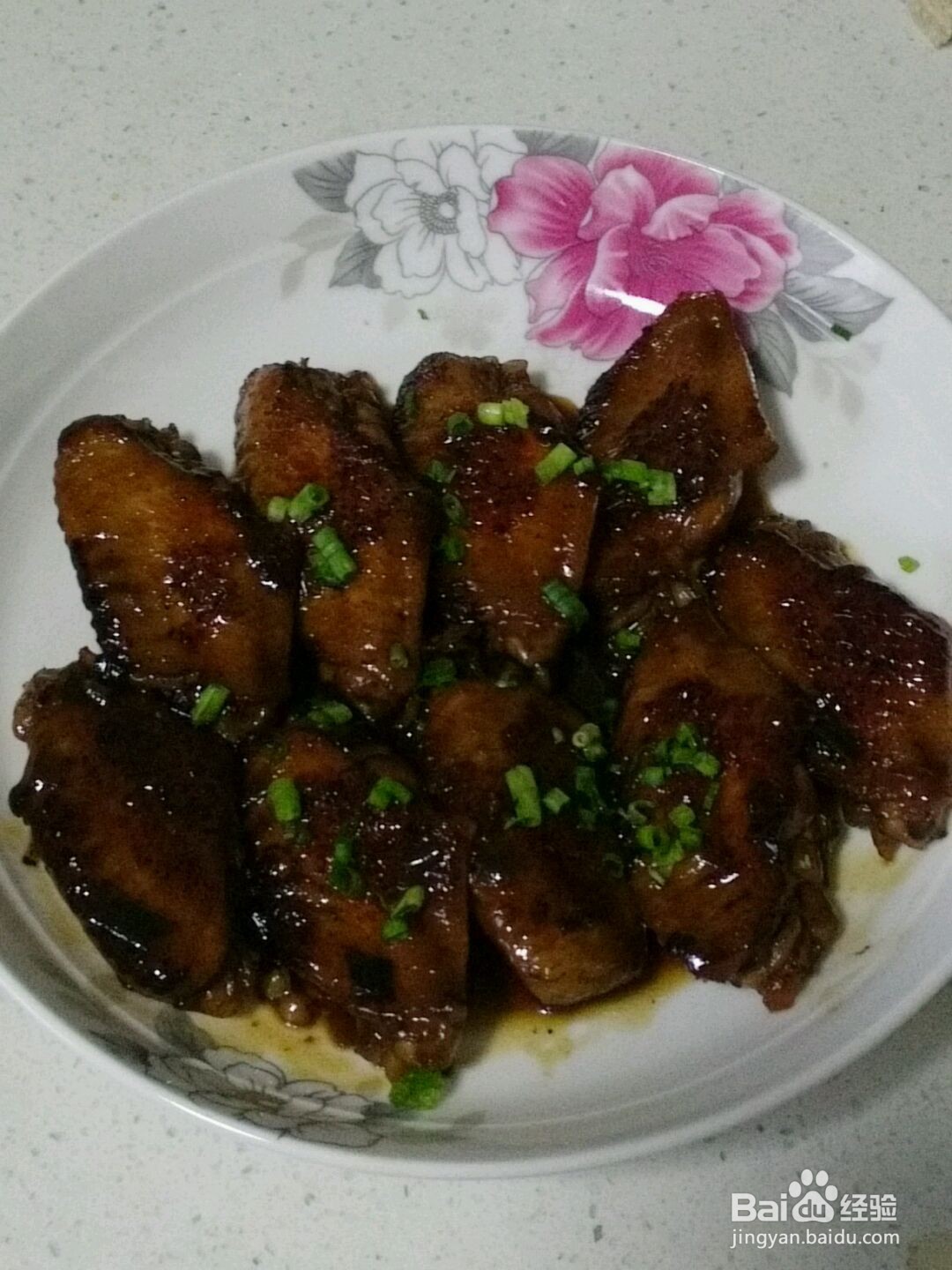 红酒蜜汁鸡翅的做法