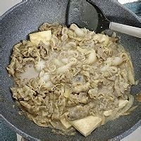 如何制作泡菜魔芋肥牛饭