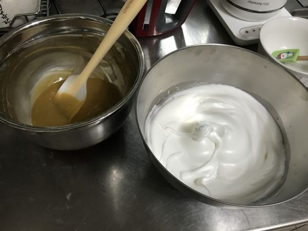 咖啡大理石纹戚风蛋糕