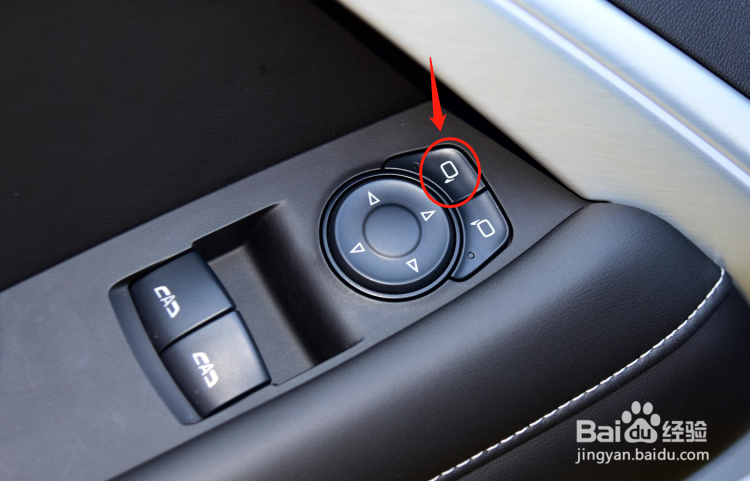 雪佛兰科迈罗汽车后视镜怎么调节