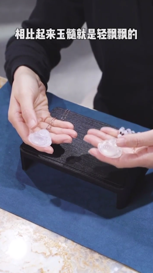 怎么分辨玉髓和翡翠呢?