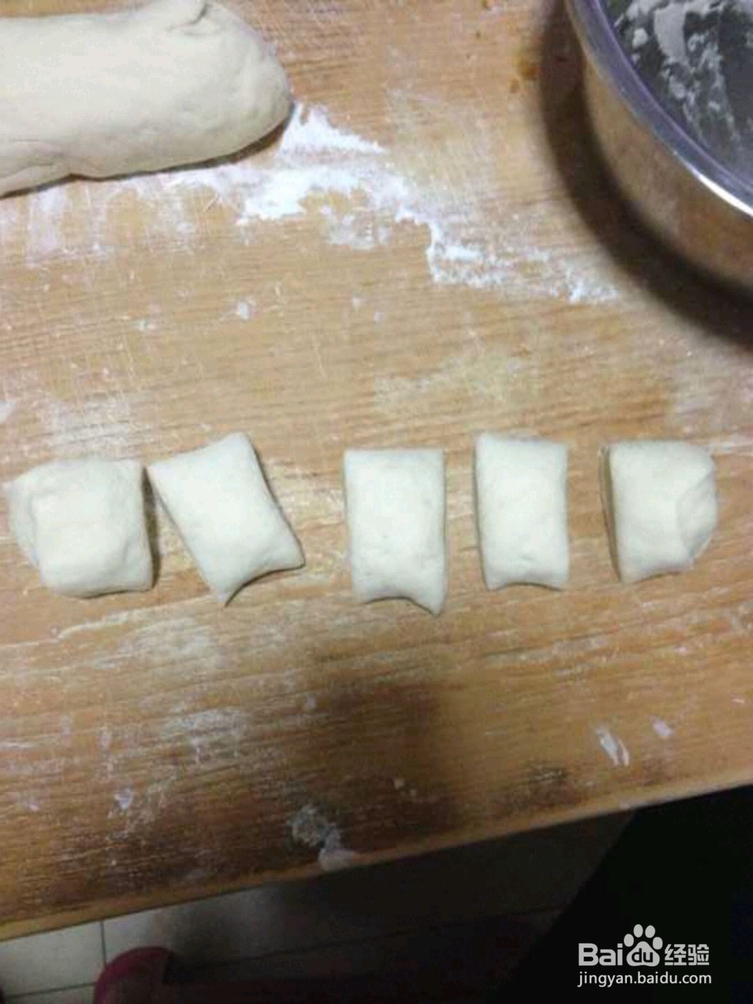 卤肉馒头的做法