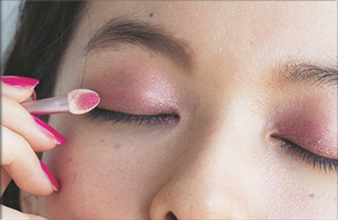 桃花妆的化妆技巧