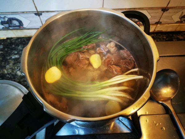 咖喱牛肉炖土豆