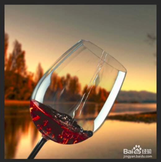 怎么用PS抠出水流入杯子的图片