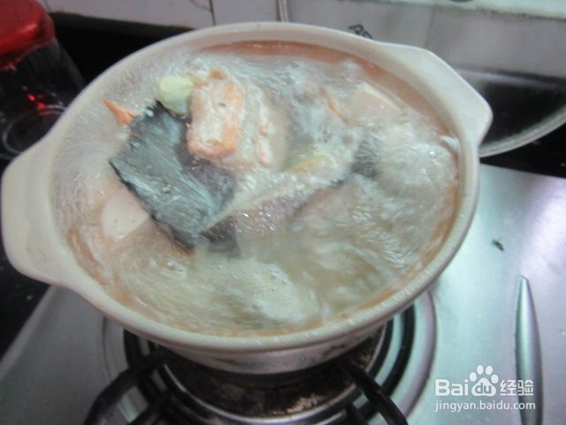 三文鱼骨头汤怎么做好吃