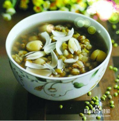 清心火百合莲子绿豆粥
