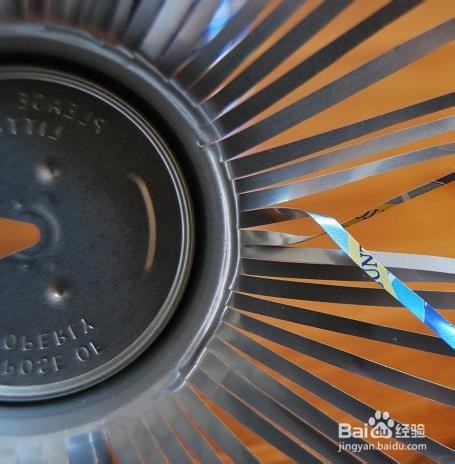 手工易拉罐改造烟灰缸