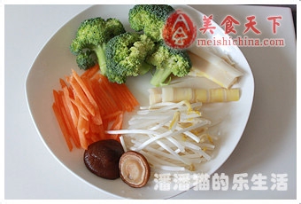 时蔬豆浆乌冬面