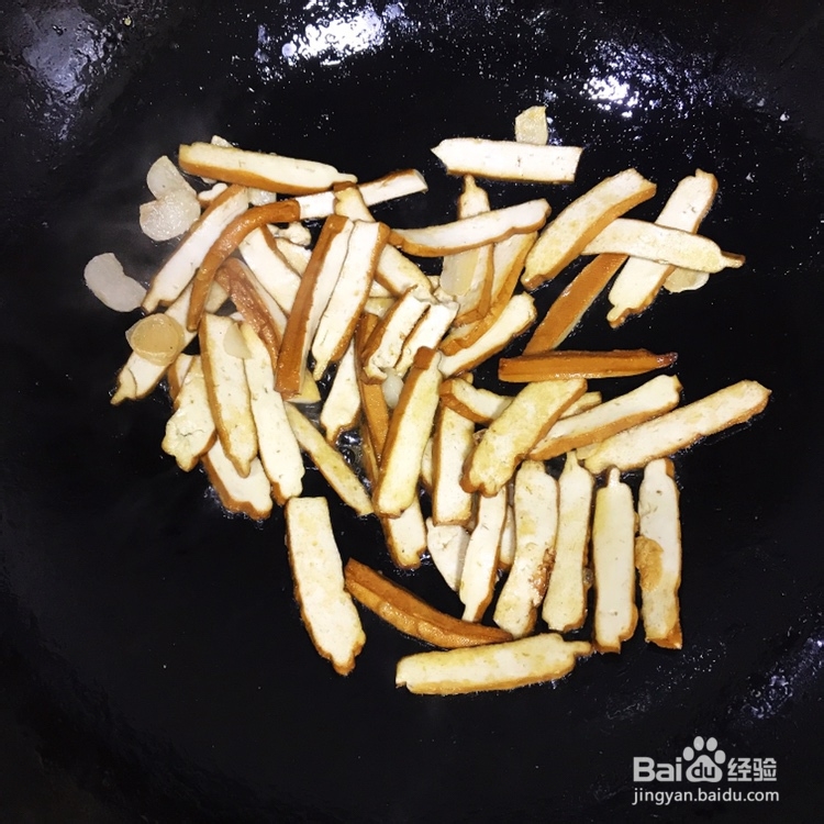 适合懒人做的香干炒芹菜