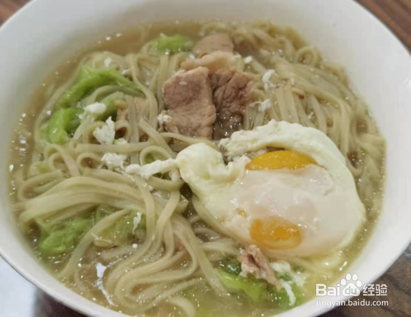 早餐怎么做有营养的瘦肉鸡蛋面汤
