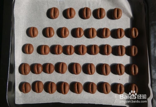 烤箱美食:香脆提神咖啡豆饼干