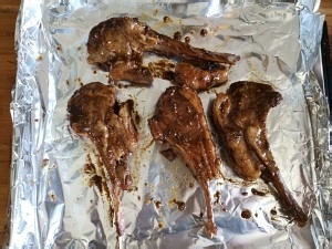 秒杀烧烤摊的烤羊排