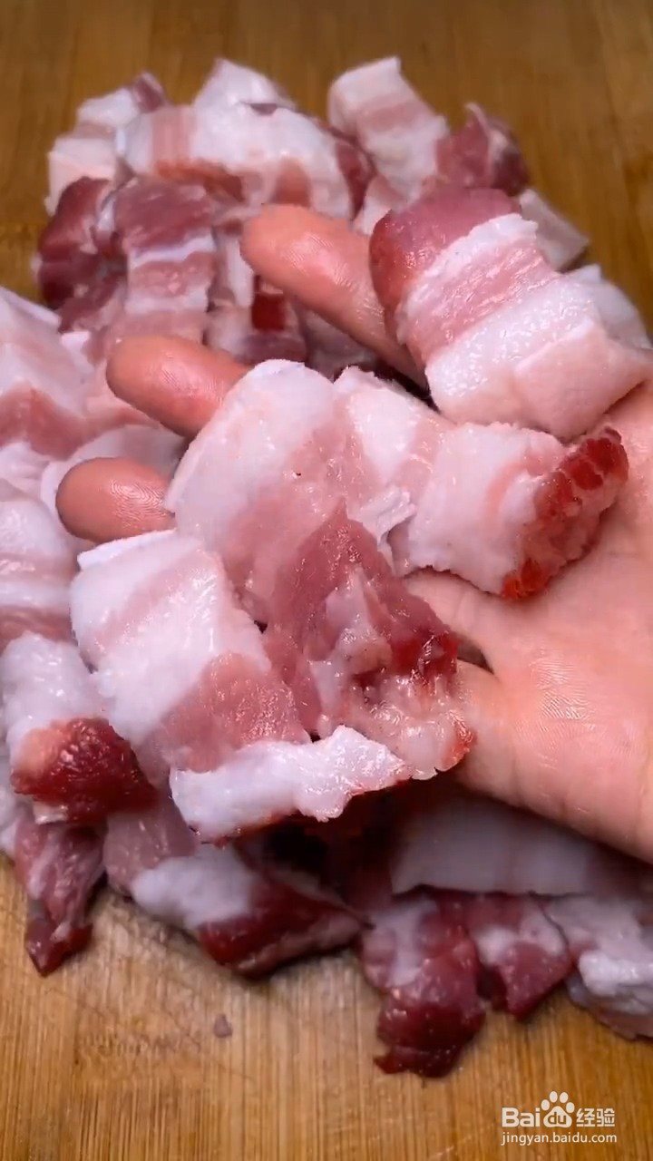 如何自制美味好吃的红烧五花肉