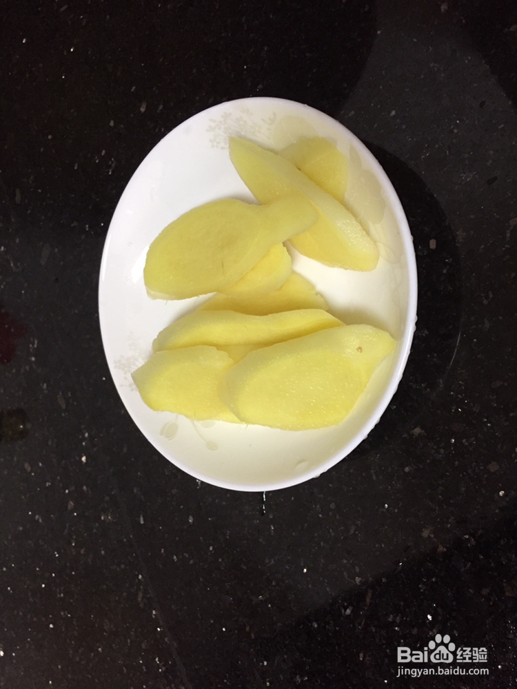 大厨教程之-奶白色牛骨胡萝卜汤!