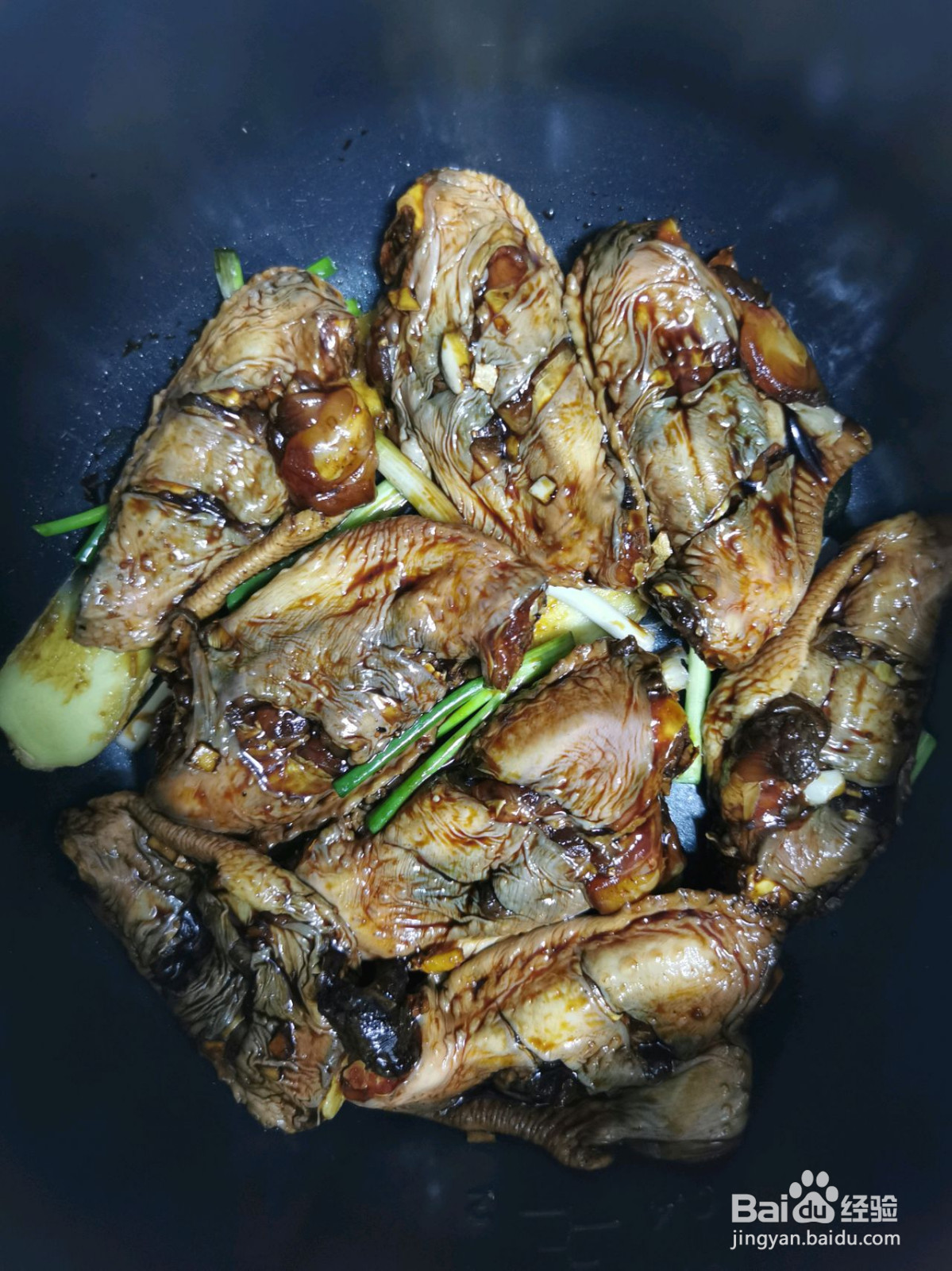 电饭锅版蒜香鸡翅的做法