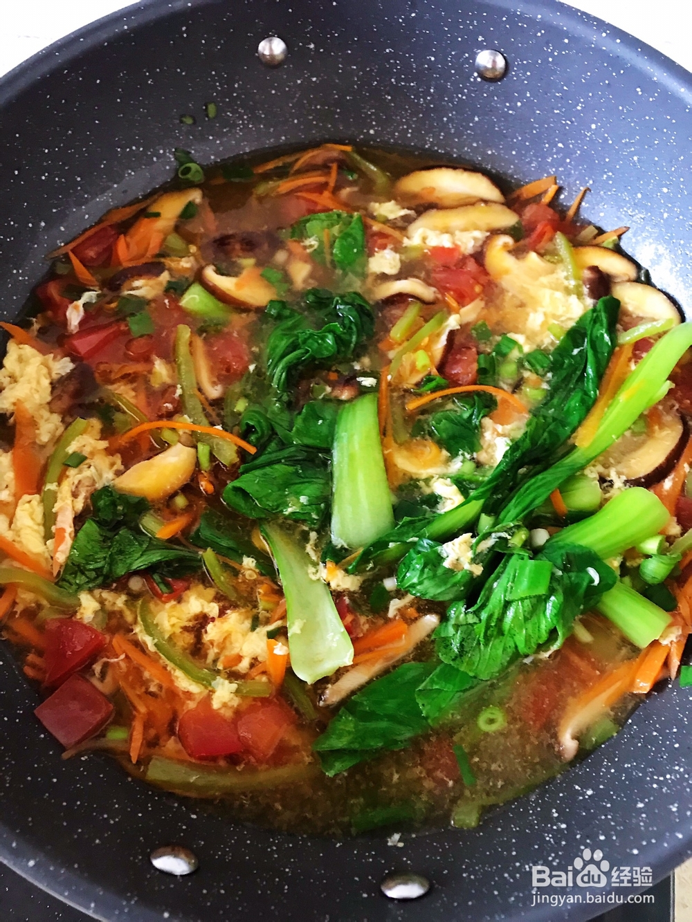 细腻美味的什锦蔬菜汤面