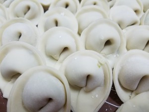 鸡蛋抱饺的做法