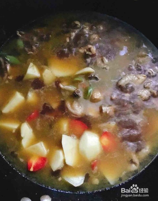 土豆炖鸡块怎么做