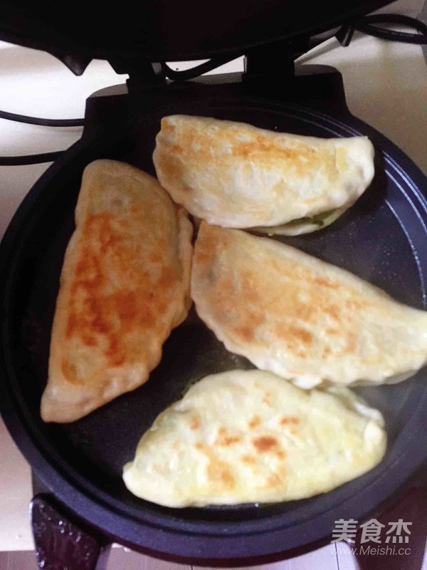 韭菜盒子的做法