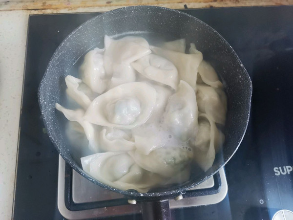 酸汤荠菜鲜肉馄饨