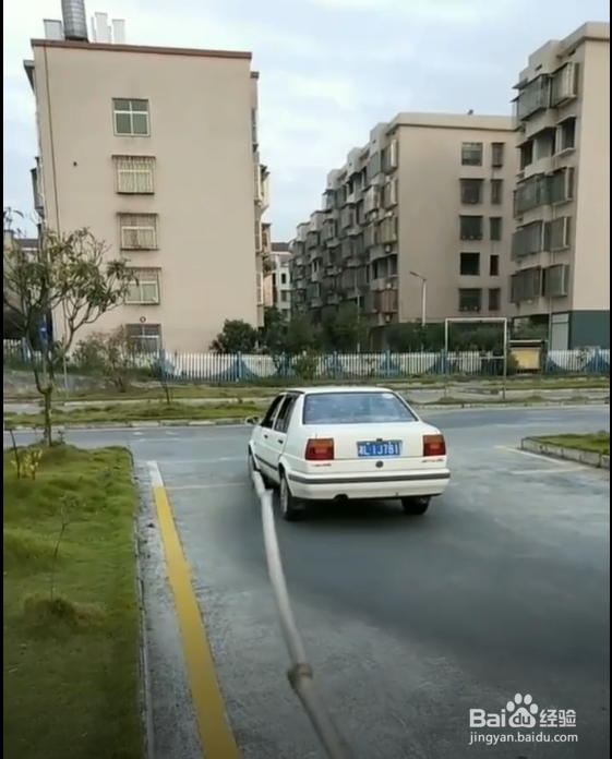 科目二倒车入库小技巧