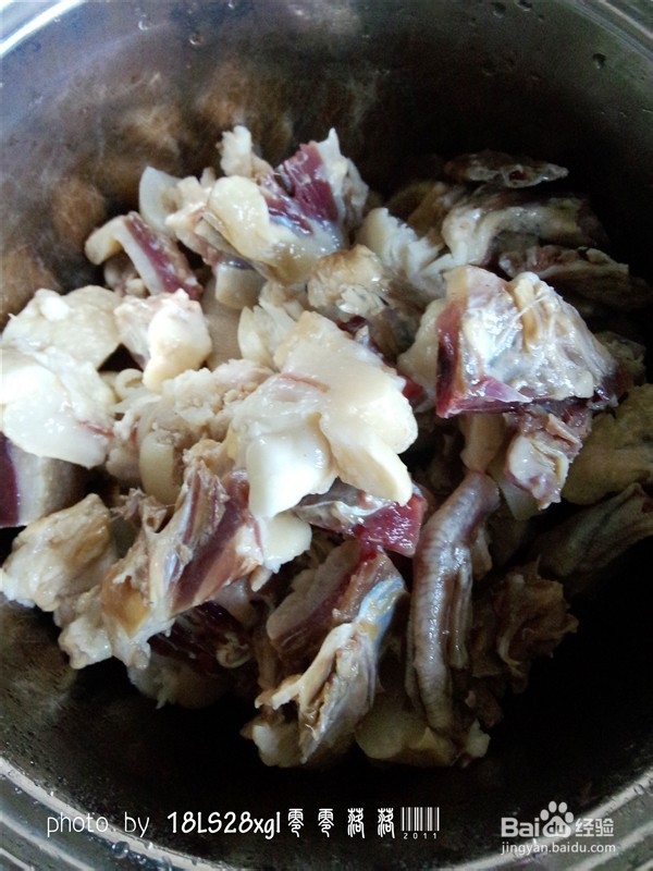 胶原蛋白:腊鸭猪蹄煲