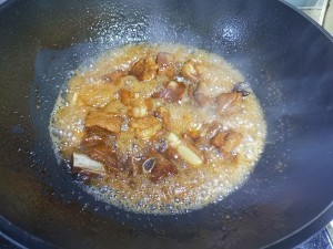 酸酸甜甜超好吃的糖醋排骨的做法