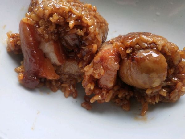 咸蛋黄板栗鲜肉粽