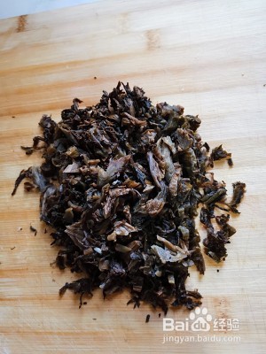 养生食补四季豆梅干菜炒肉的做法