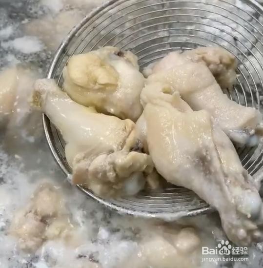 怎么做红烧鸡翅根。