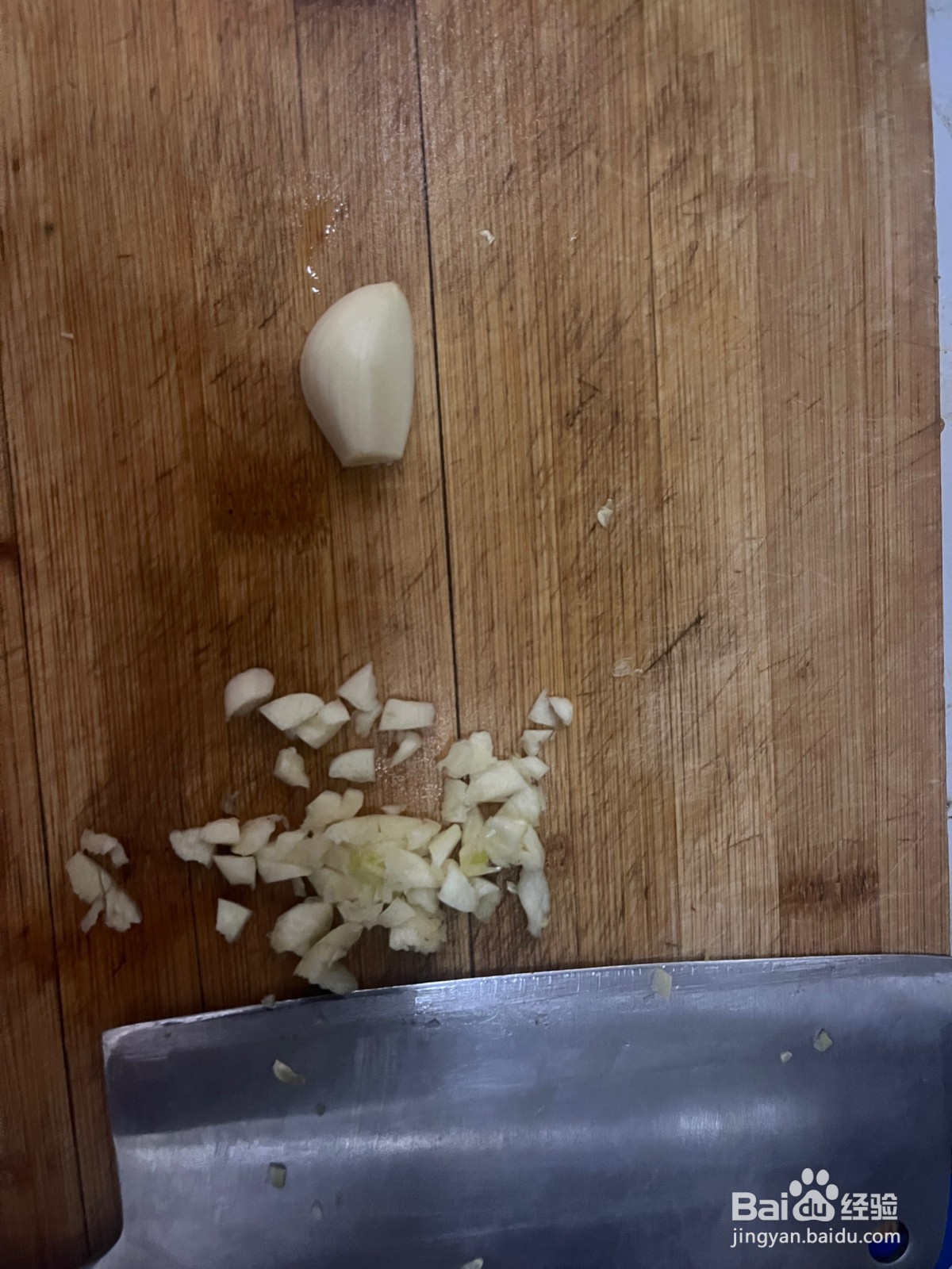 西葫芦炒鸡蛋的做法