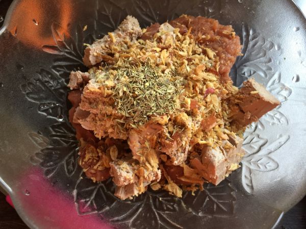 鹅肝酱牛肉汉堡