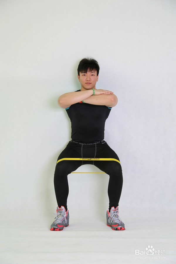 跑步膝盖疼的原因及解决方法