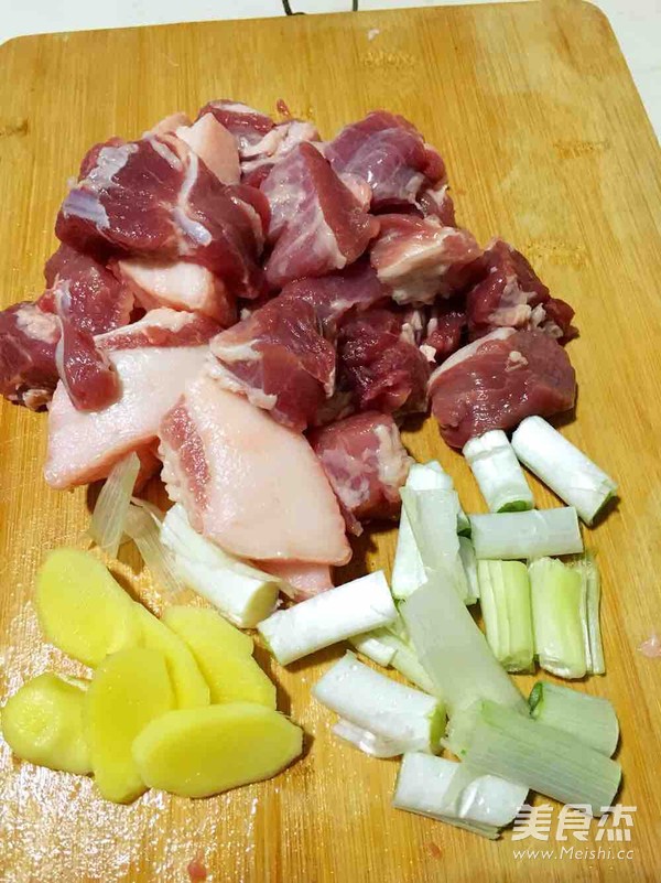 圆白菜猪肉蒸包
