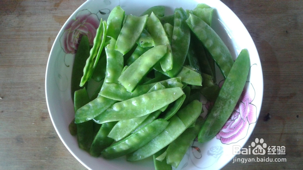 腊肠炒荷兰豆做法(图解)