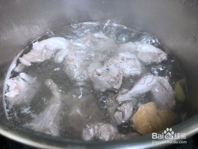 鹌鹑煲汤的做法
