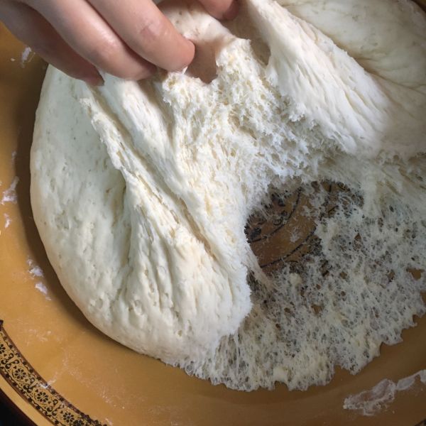 鱿鱼丁韭菜包子