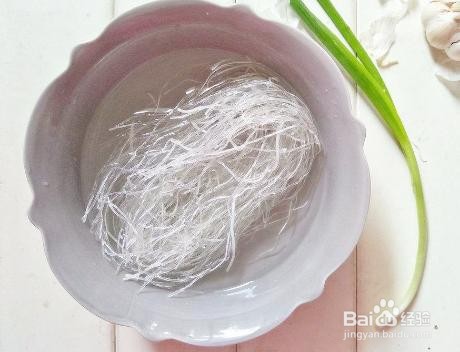 家庭自制蒜蓉粉丝蒸虾