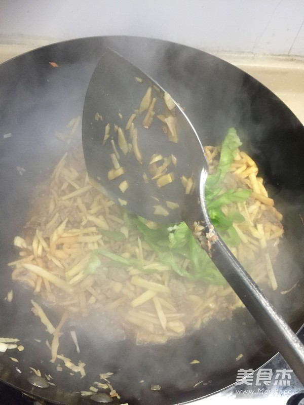 冬笋杏鲍菇炒牛肉