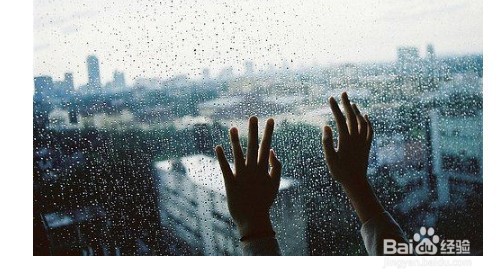 大雨怎么地下着